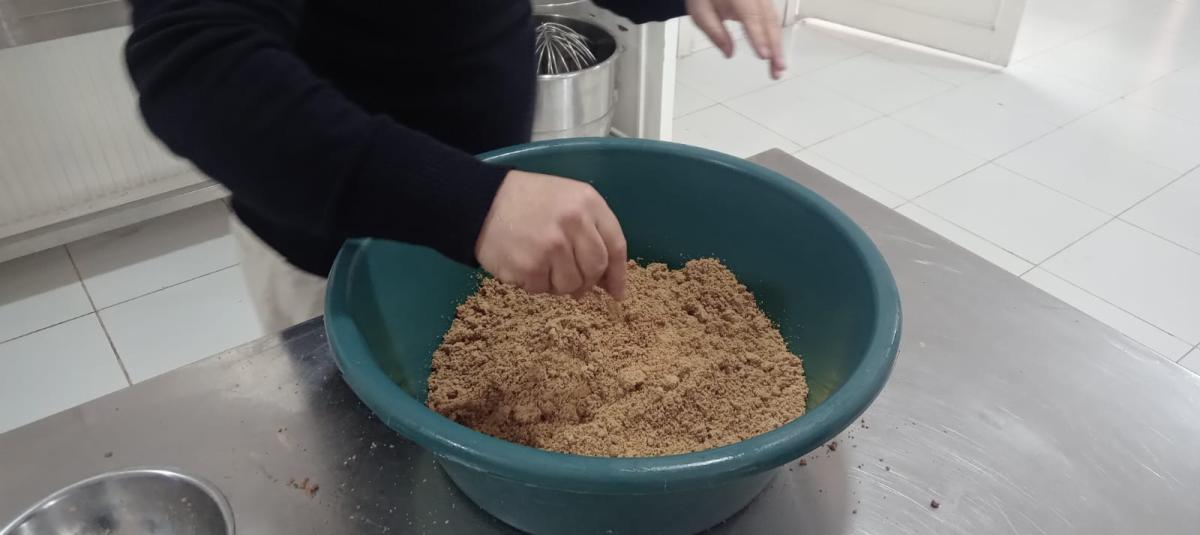 طحين البلوط