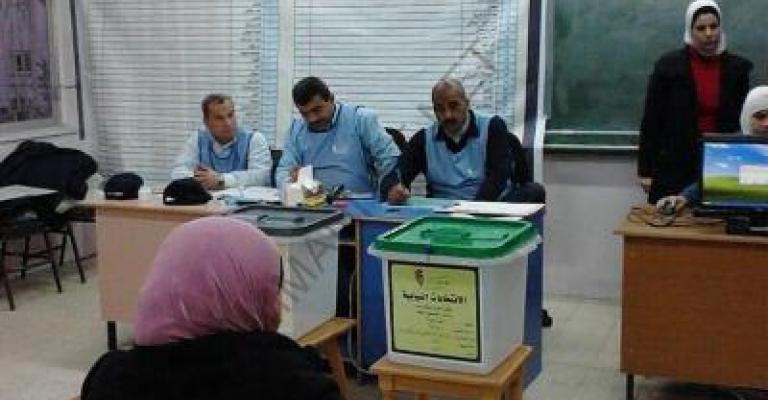 نتائج أولية للانتخابات النيابية.. والنهائية ظهر الخميس