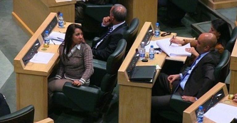 الاتحاد الوطني النيابية تسمي النسور رئيسا والوسط تنهي مشاوراتها مع الطراونة