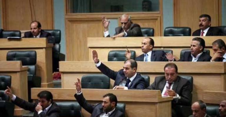 النواب يصادقون على اتفاقية تسمح باسترجاع الكردي وأبو قتادة