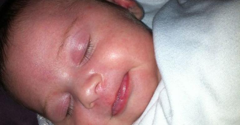 تهنئة بمولودة الرحال والبس تهنئة بمولودة الرحال والبس