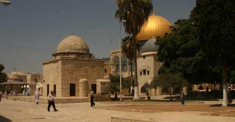 سنوات على يوم القدس العالمي وأوضاع المدينة في تقهقر