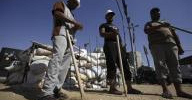 مصادر أمنية: مصر تبدأ التحرك ضد اعتصامين مؤيدين لمرسي فجر الاثنين