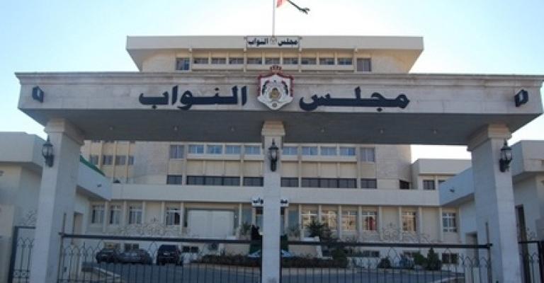 الحكومة تغيب عن اجتماع نقابة المعلمين بالنواب‎