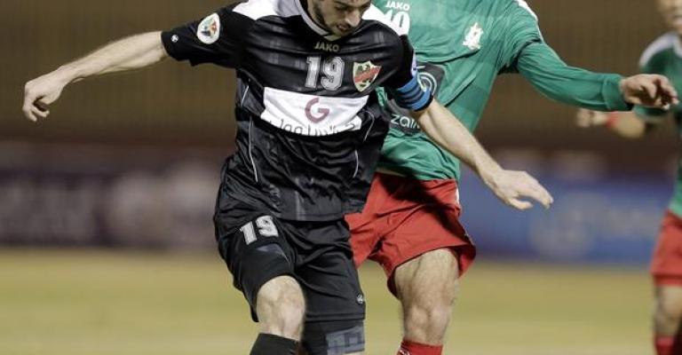 الأهلي يلحق بالوحدات الخسارة الأولى .. والرمثا يزيد الضغط بفوزه على الصريح