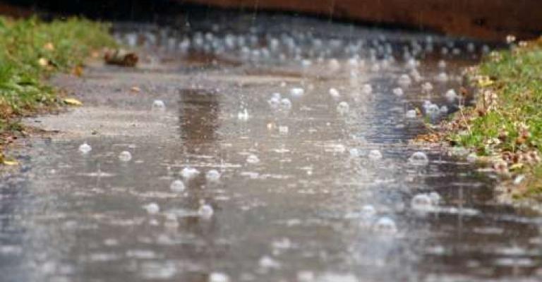 أجواء غائمة جزئيا واحتمال هطول أمطار متفرقة أجواء غائمة جزئيا واحتمال هطول أمطار متفرقة