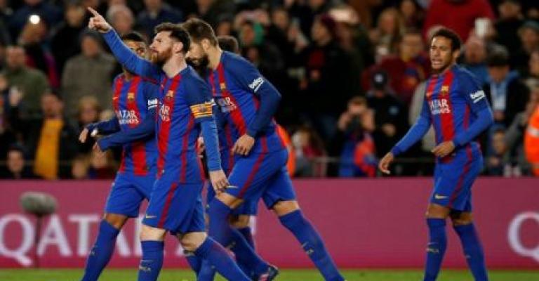 جولة كروية في الملاعب العالمية