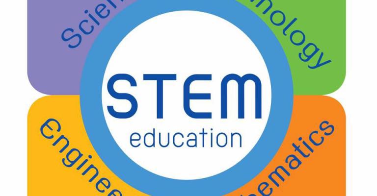 تجربة تعلم رائدة وجديدة STEM تجربة تعلم رائدة وجديدة STEM