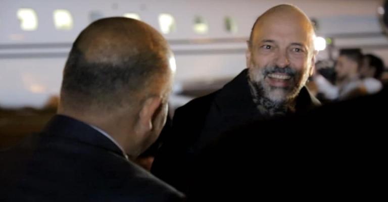 الرزاز يعلن فتح ميناء العقبة لتصدير النفط العراقي