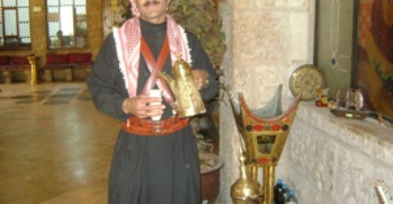 أبو صياح يخفف ثقل المعدة بفنجان السادة( فيديو) أبو صياح يخفف ثقل المعدة بفنجان السادة( فيديو)