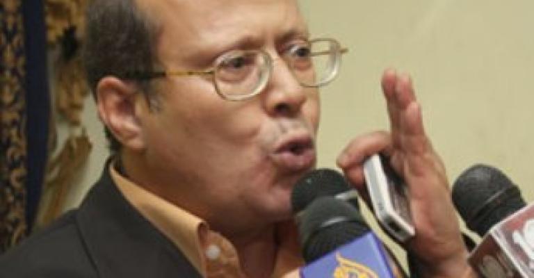 احتجاز الناشط عبد الحليم قنديل لساعات في مطار عمّان احتجاز الناشط عبد الحليم قنديل لساعات في مطار عمّان