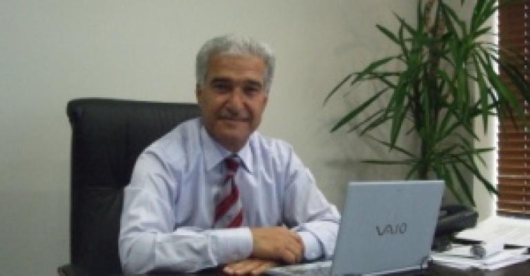 الخطيب: قريبا الكشف عن علاج حقيقي لمرضى سرطان الثدي.. فيديو