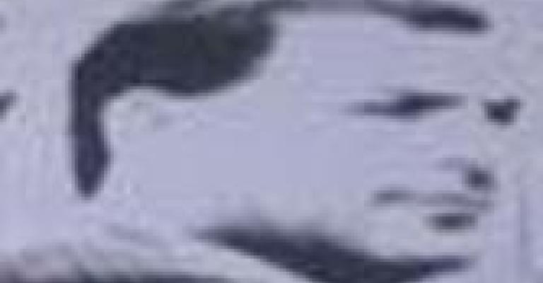 التنافس على مساندة محمد السنيد