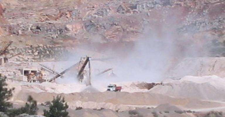 الكسارات في الشونة الجنوبية تقلق السكان (فيديو) الكسارات في الشونة الجنوبية تقلق السكان (فيديو)