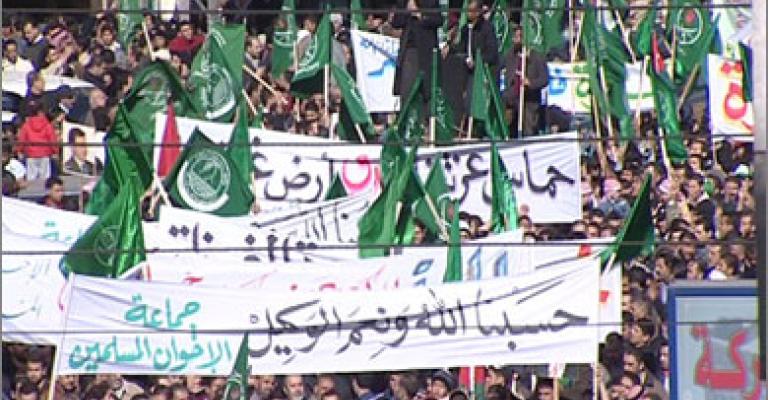 الصقور يؤيدون حل شورى وتنفيذي العمل الإسلامي 