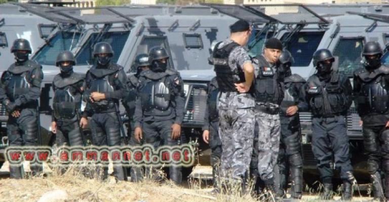 تشديدات أمنية في محيط السفارة الإسرائيلية.. واعتصام يومي بجانب الكالوتي تشديدات أمنية في محيط السفارة الإسرائيلية.. واعتصام يومي بجانب الكالوتي