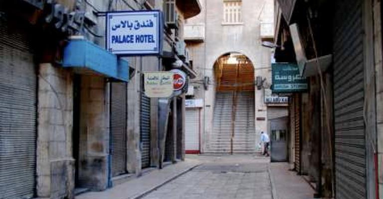 اشتباك بالاسلحة النارية في مقهى بوسط البلد 