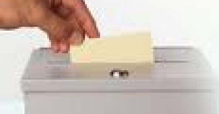 الشباب في القيادة والعمل العام