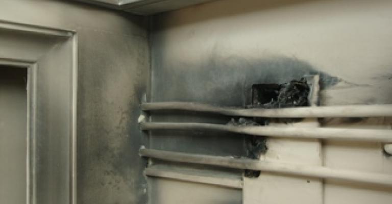  اخماد حريق محدود في اسفل بناية عمان نت