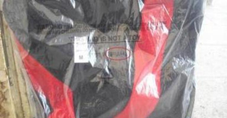 كونها صناعة إسرائيلية...خريجون في الهاشمية يستعدون لإحراق أروابهم أمام الجامعة 