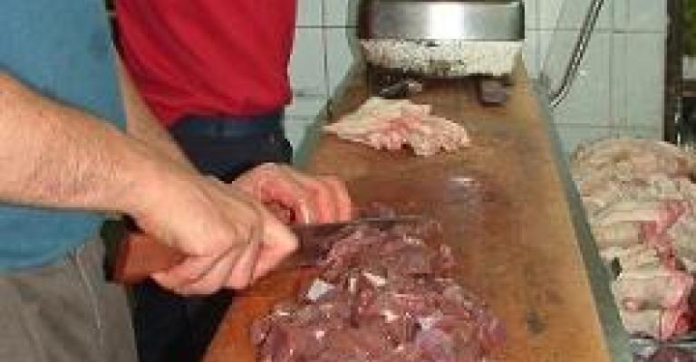 اللحوم البلدية متوفرة