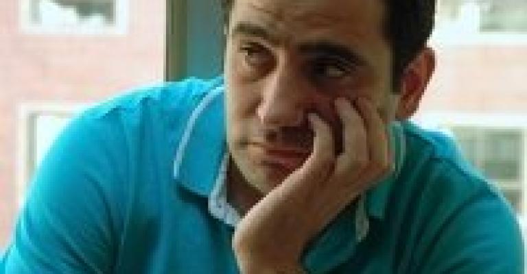 عرسان لن ينسى غزة في عرسه عرسان لن ينسى غزة في عرسه