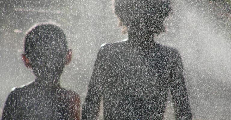  انقطاع التيار الكهربائي في الأغوار يزيد من حرارة الصيف 