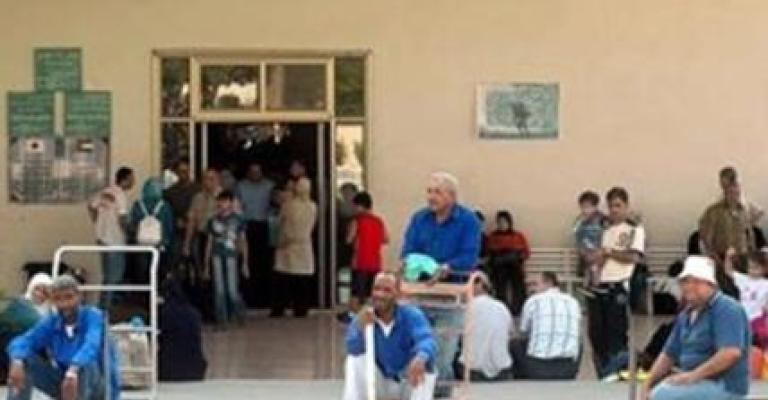 إغلاق إسرائيلي لمعبر الكرامة ونوم المسافرين بالعراء