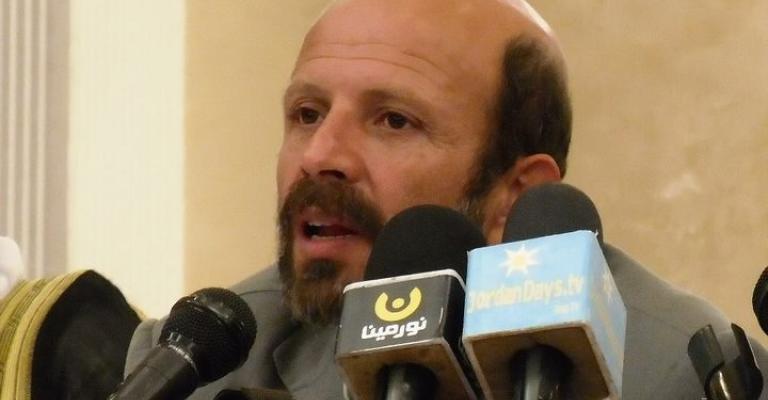  ابو نصار ينضم الى الفيس بوك