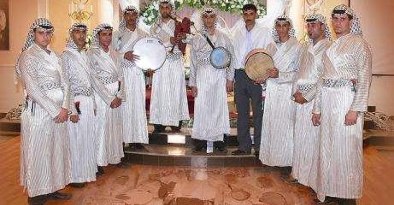 فرق الزفة في عمان .. منافسة وانتشار في الأعراس فرق الزفة في عمان .. منافسة وانتشار في الأعراس