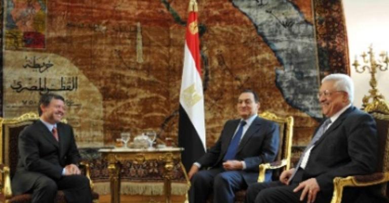 لقاء الملك ومبارك .. وإخفاق ميتشل بإطلاق المفاوضات المباشرة