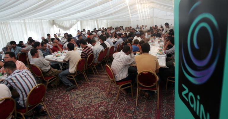 زين تقيم موائد الرحمن زين تقيم موائد الرحمن