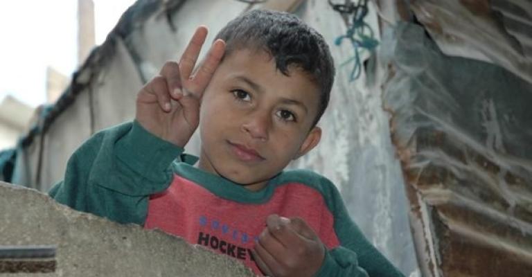 في مخيم "النصر" منسيون يرفعون الصوت (فيديو) في مخيم "النصر" منسيون يرفعون الصوت (فيديو)