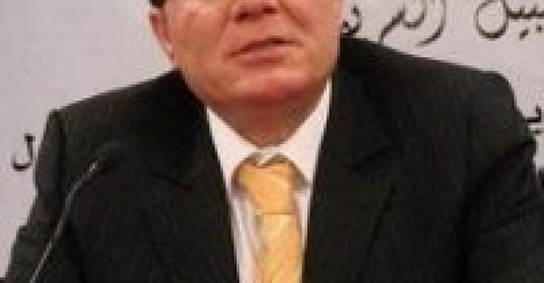 الشريف..لا مانع من حرارة الخليج..ولكن! الشريف..لا مانع من حرارة الخليج..ولكن!