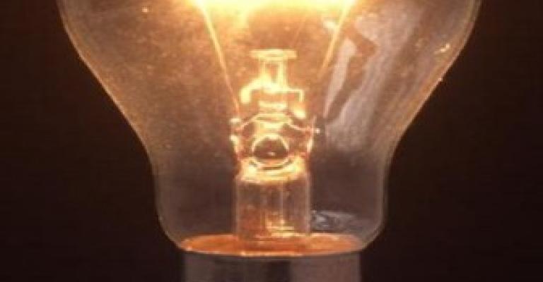 شارع الاردن .. مضاء حتى الصباح شارع الاردن .. مضاء حتى الصباح