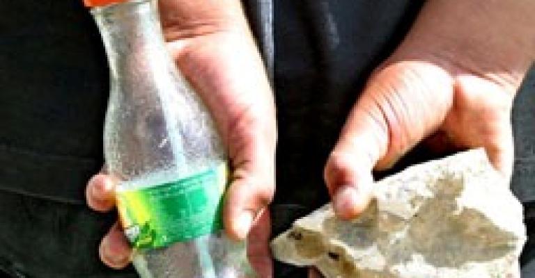 وفاة طفل ضربه صديقه بحجر في عين الباشا