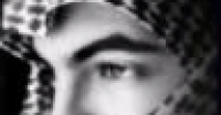 ملثمون يوزعون مساعدات بمعان