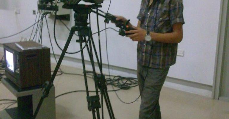 اعتصام لعائلة الطالب حاتم الشولي أمام رئاسة الوزراء