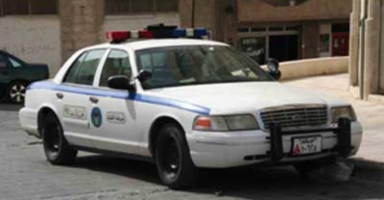 إحالة طاقم إحدى دوريات النجدة للقضاء بتهمة الرشوة