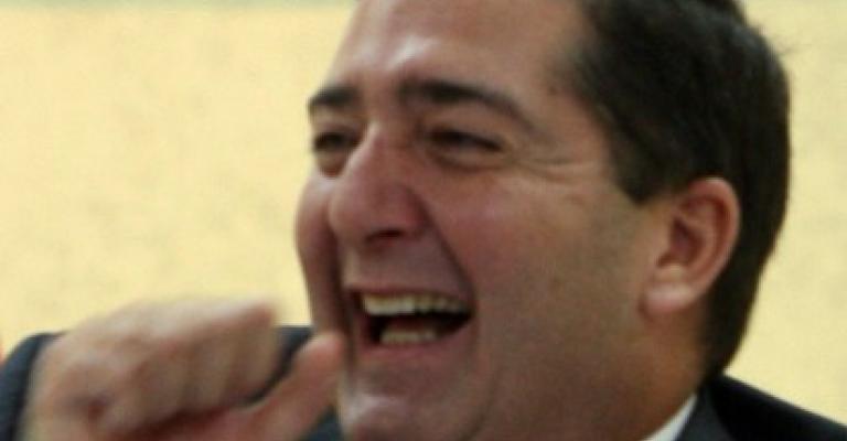 وعكة صحية تؤجل لقاء الرئيس مع الاحزاب اليوم وعكة صحية تؤجل لقاء الرئيس مع الاحزاب اليوم