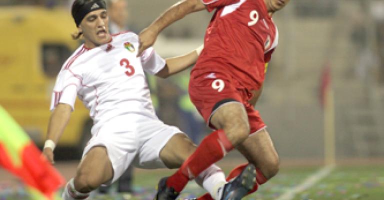 تعادل منتخبنا مع السوري في أولى لقاءات غرب آسيا تعادل منتخبنا مع السوري في أولى لقاءات غرب آسيا