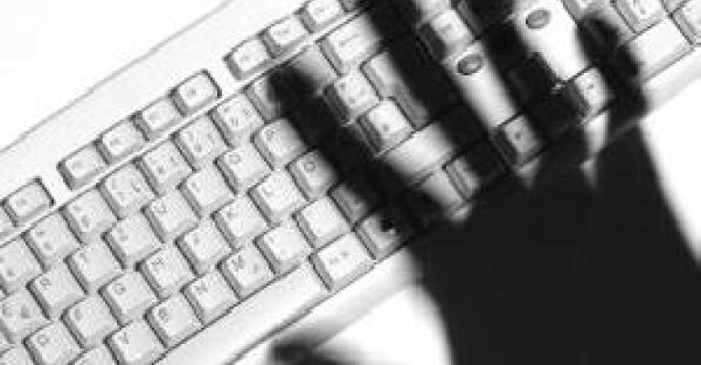  موظفو القطاع العام يلتفون على حجب المواقع