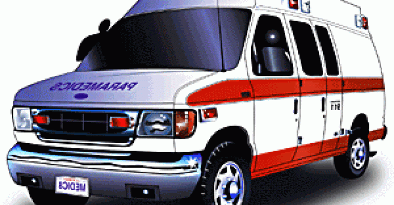 في الكرك انجبت داخل سيارة الاسعاف في الكرك انجبت داخل سيارة الاسعاف