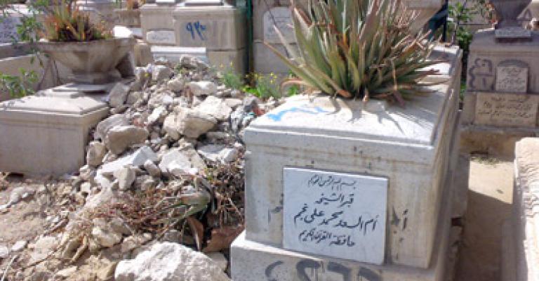 الأمانة تدرس واقع المقابر عقب تحقيق عمان نت الأمانة تدرس واقع المقابر عقب تحقيق عمان نت