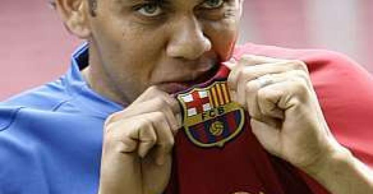 Man City to offer USD48m for Barcelona's Alves