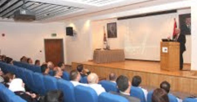 نحو طرق عصرية وآمنة نحو طرق عصرية وآمنة