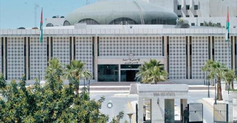 15 قانوناً إلى مالية النواب و12 إلى القانونية 