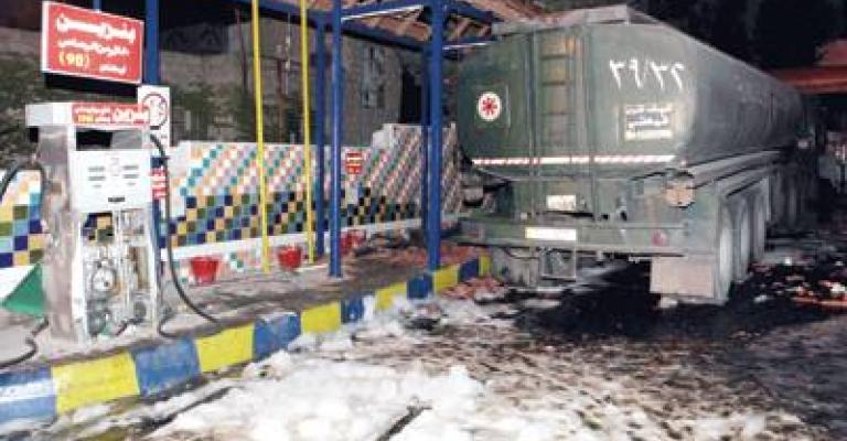 إخماد حريق داخل محطة محروقات في دوار الداخلية إخماد حريق داخل محطة محروقات في دوار الداخلية