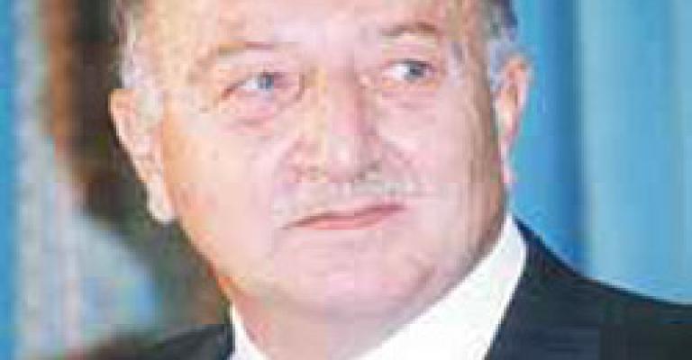 (المتقاعدين العسكريين) تدرس مقاضاة زيد الرفاعي (المتقاعدين العسكريين) تدرس مقاضاة زيد الرفاعي