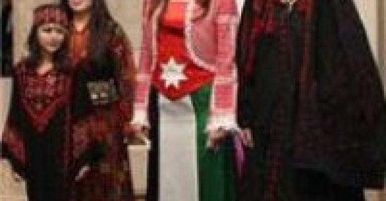 عرض للأزياء التراثية في الزرقاء عرض للأزياء التراثية في الزرقاء